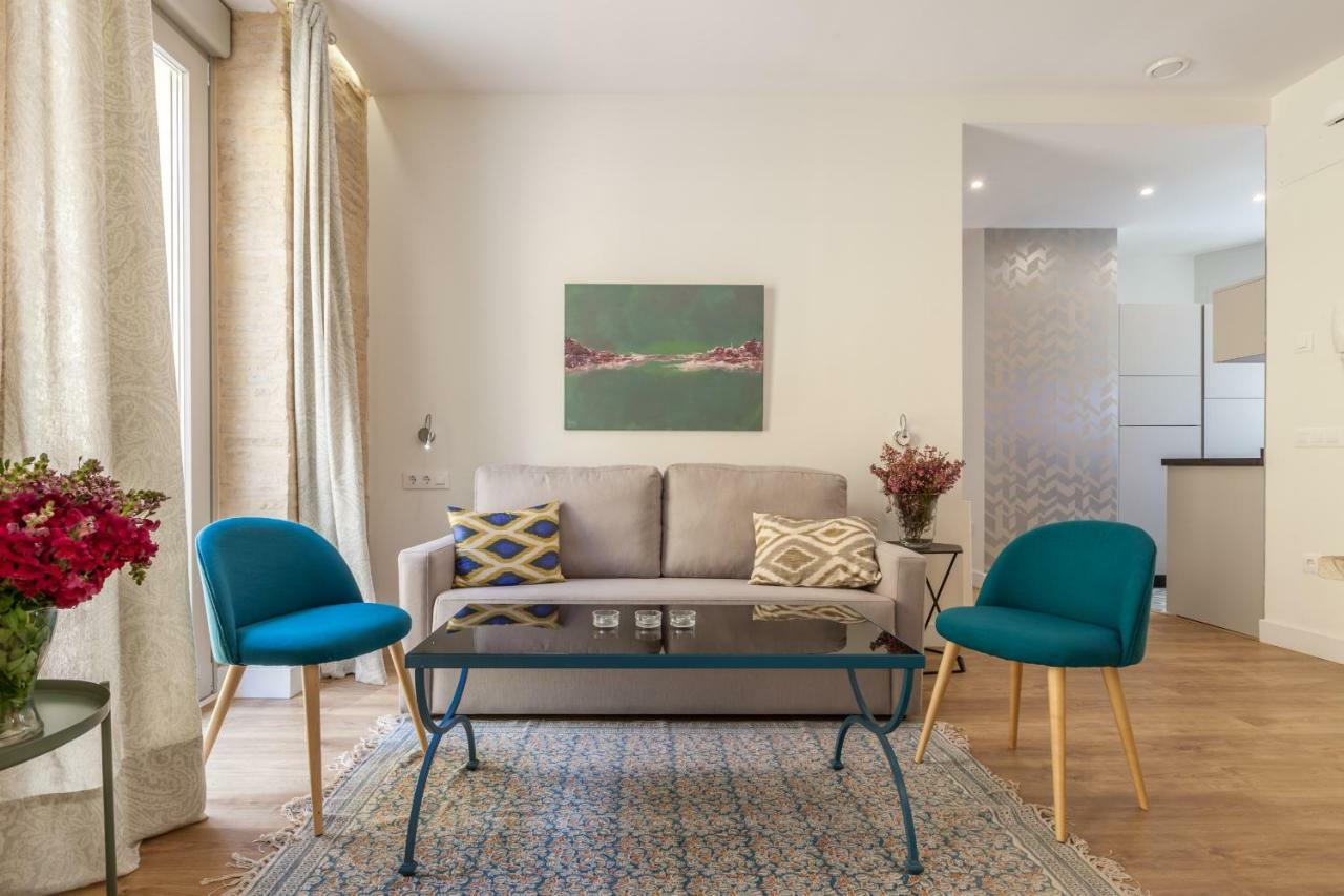 Apartamentos Rg Suites Jardines De Murillo Seville Ngoại thất bức ảnh