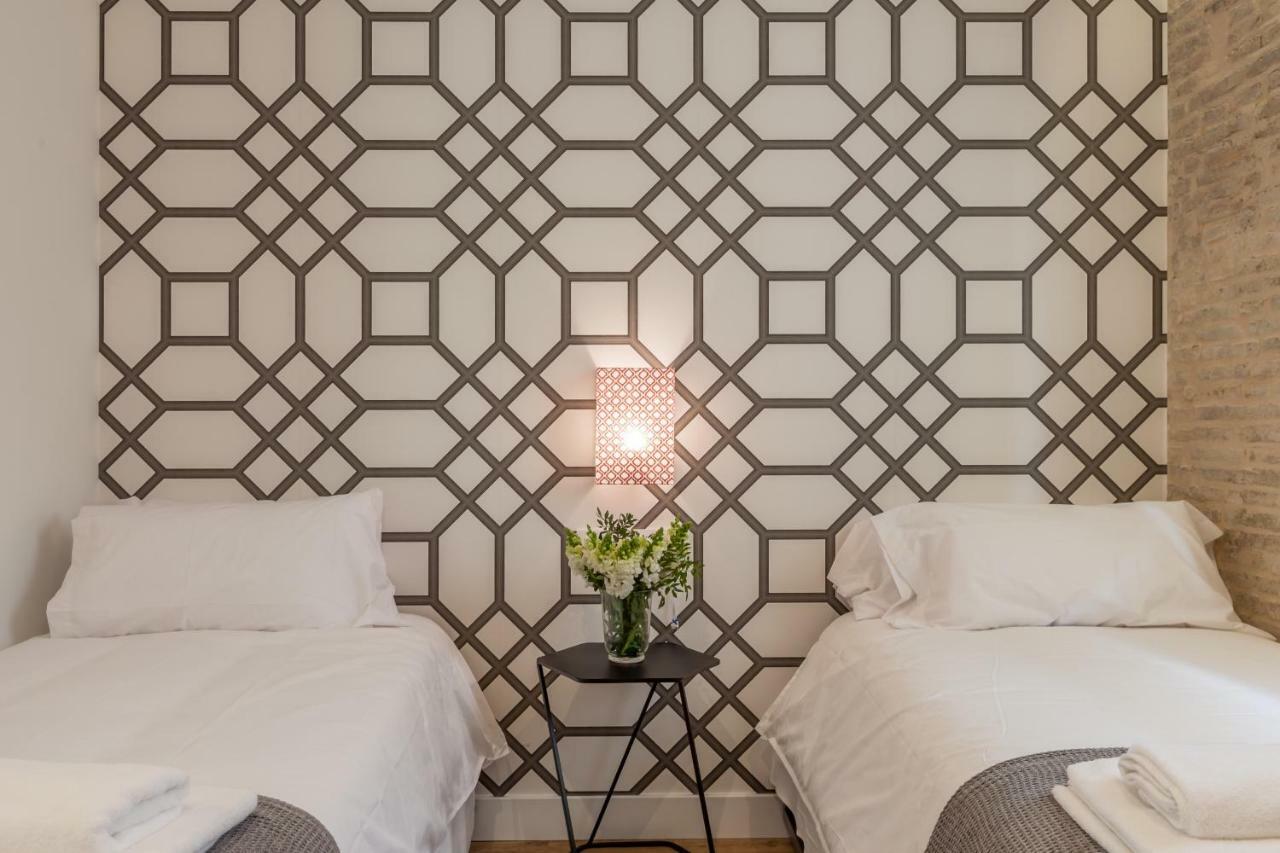 Apartamentos Rg Suites Jardines De Murillo Seville Ngoại thất bức ảnh