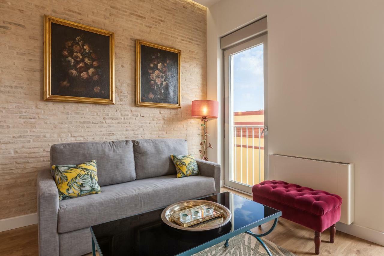 Apartamentos Rg Suites Jardines De Murillo Seville Ngoại thất bức ảnh