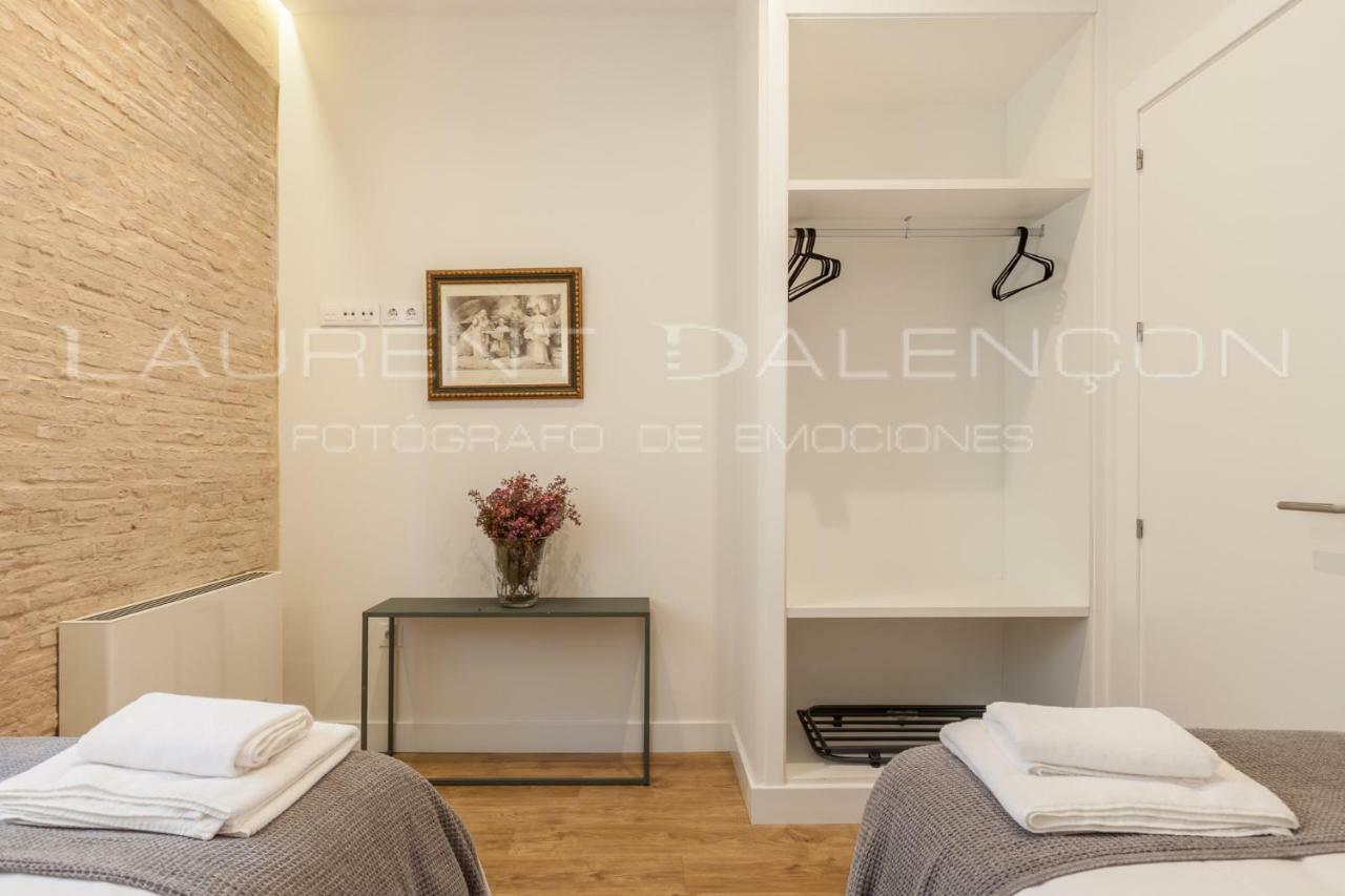 Apartamentos Rg Suites Jardines De Murillo Seville Ngoại thất bức ảnh